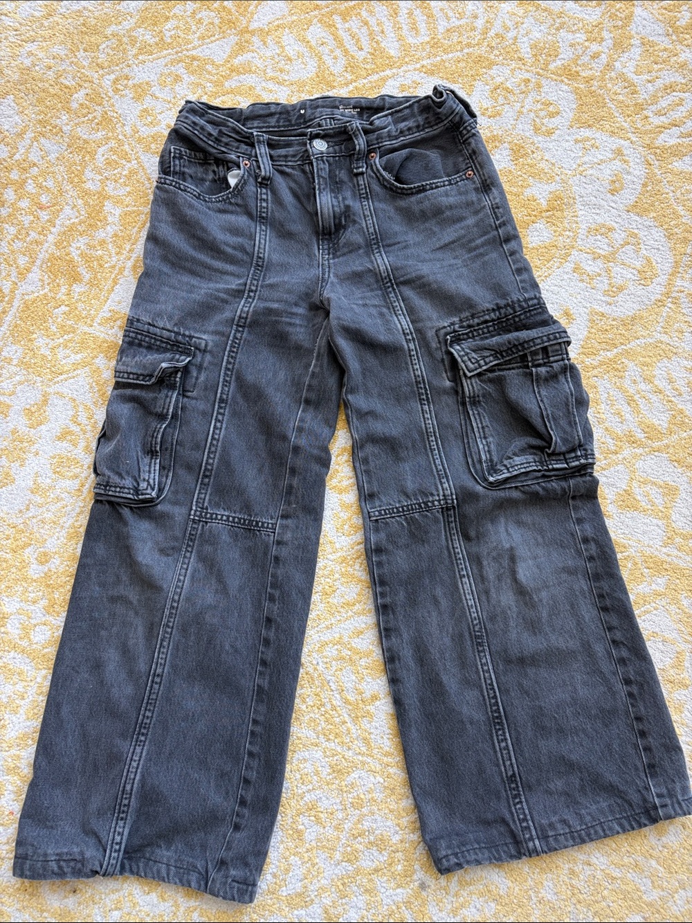 Girl’s Wide-Leg Cargo high rise Jeans